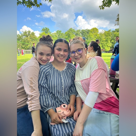 Hey y’all! 🪩💖 - Picture 5 of 10